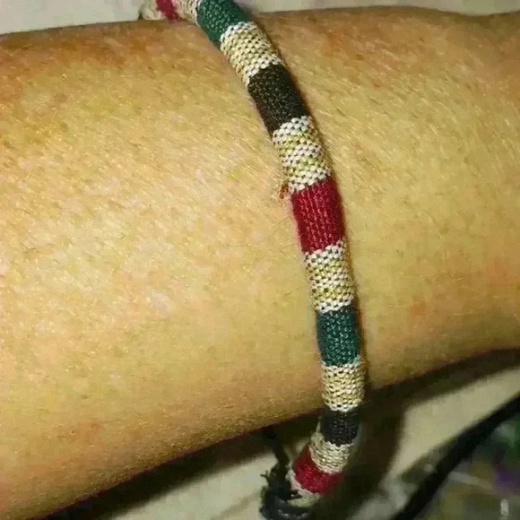 Handmade Cloth Hobo Unisex Bracelet - Picture 3 of 4